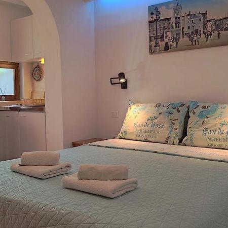 Apartments Kiwi Rovinj Bagian luar foto