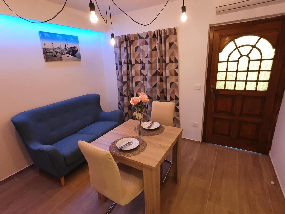 Apartments Kiwi Rovinj Bagian luar foto