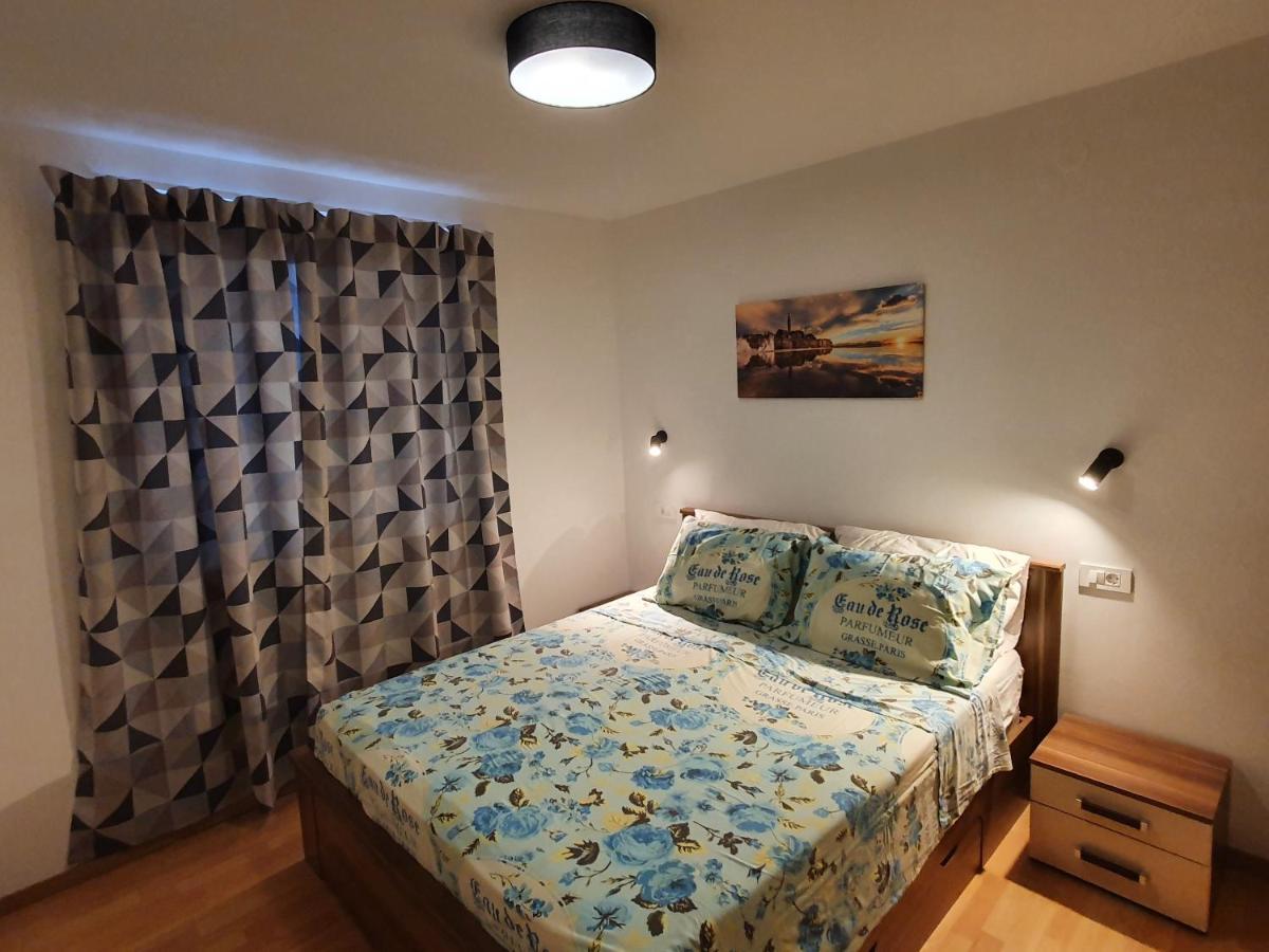 Apartments Kiwi Rovinj Bagian luar foto