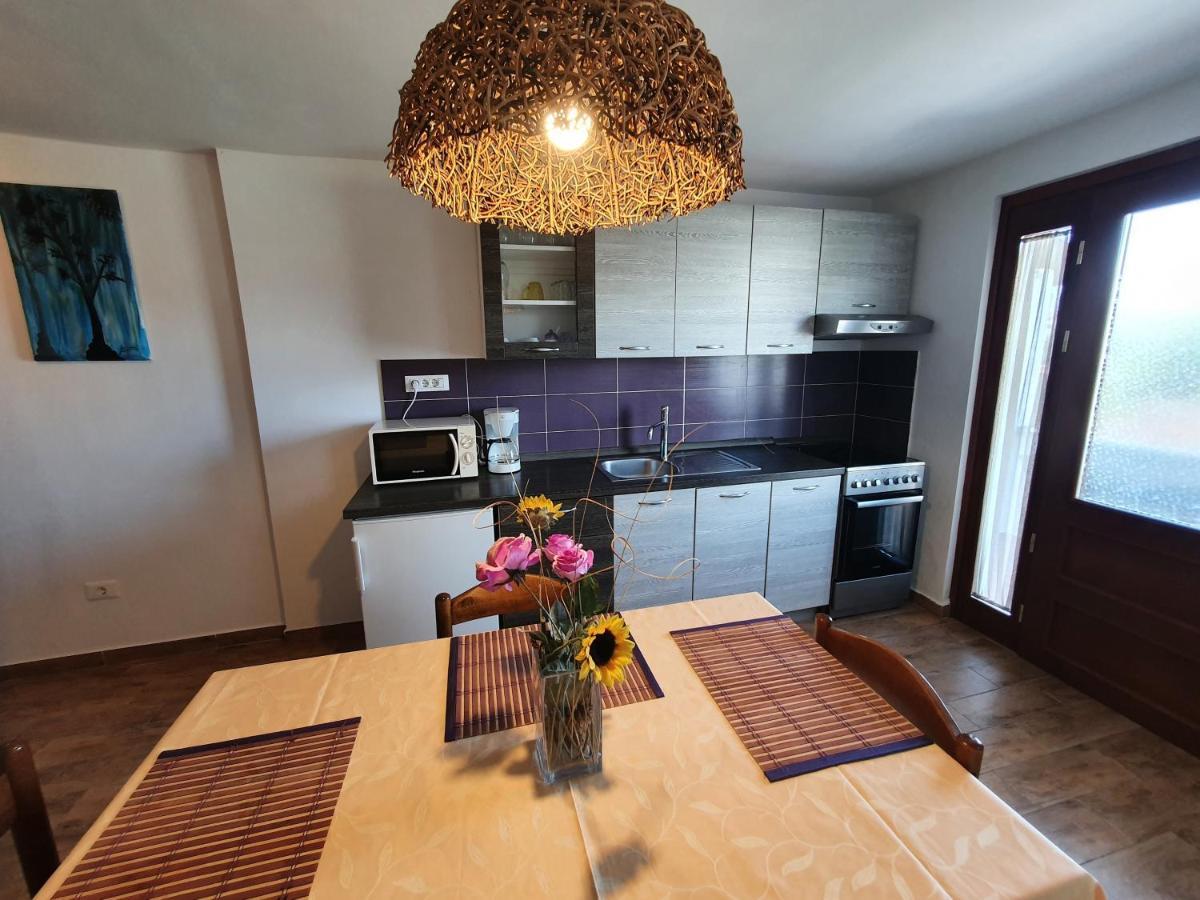 Apartments Kiwi Rovinj Bagian luar foto