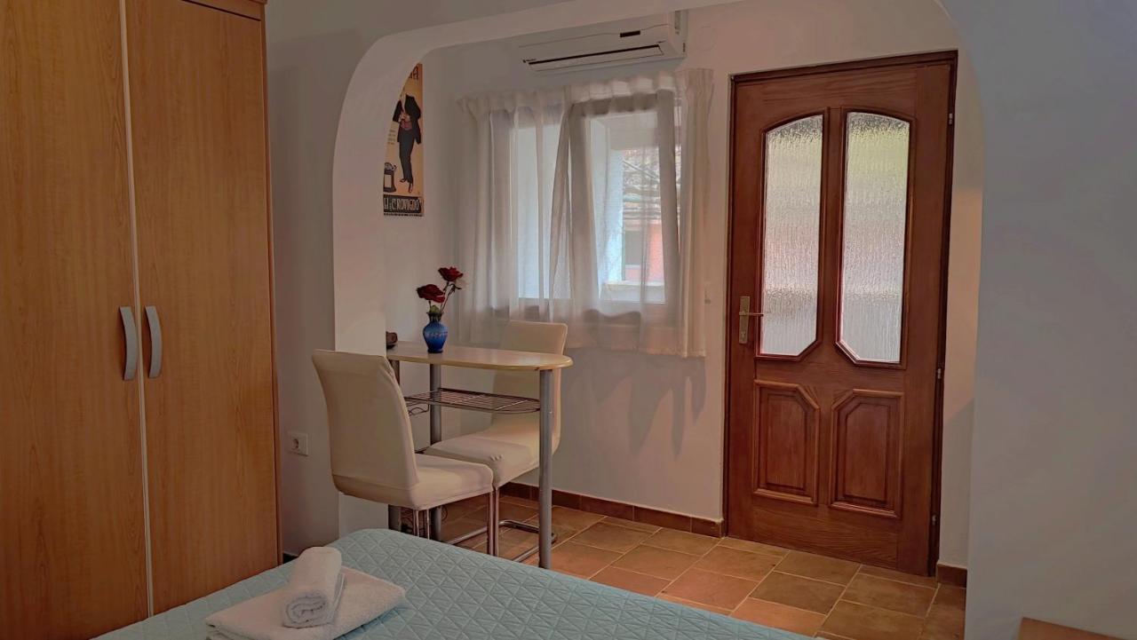 Apartments Kiwi Rovinj Bagian luar foto